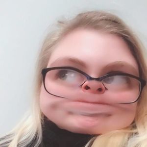 Meet your Posher, Mackenzie